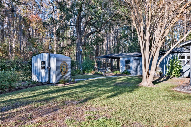 Trailer 1 at 8983 Noroad, Jacksonville, FL 32210