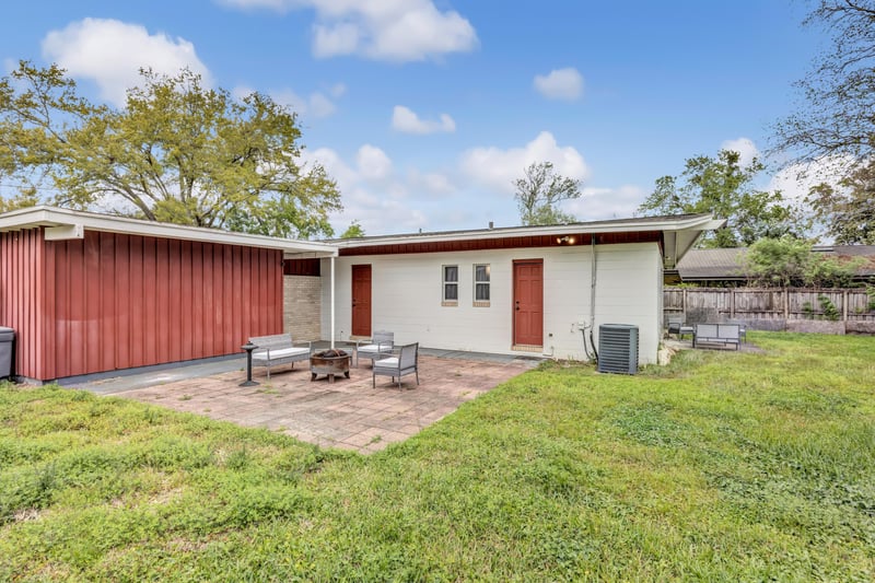 Photo 30 of 1005 Las Robida Dr, Jacksonville, FL 32211, photographed by Megapixeler