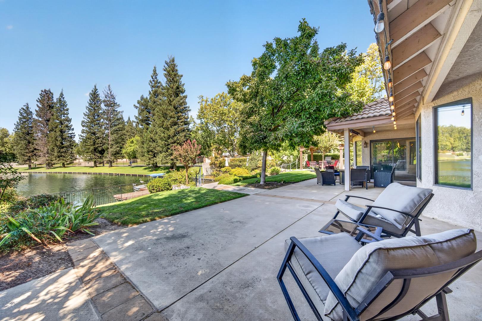 813 E Catalina Cir, photo 89