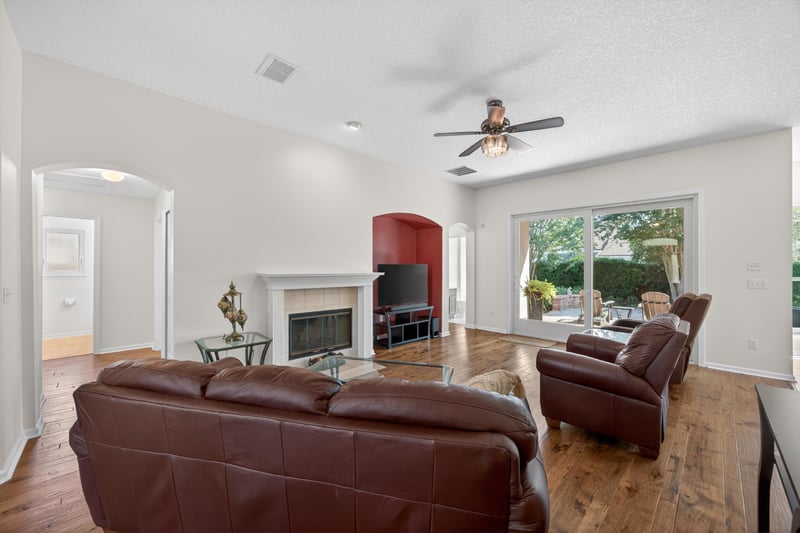 Photo 15 of 424 Queen Anne Ct, St. Augustine, FL 32092, photographed by Megapixeler