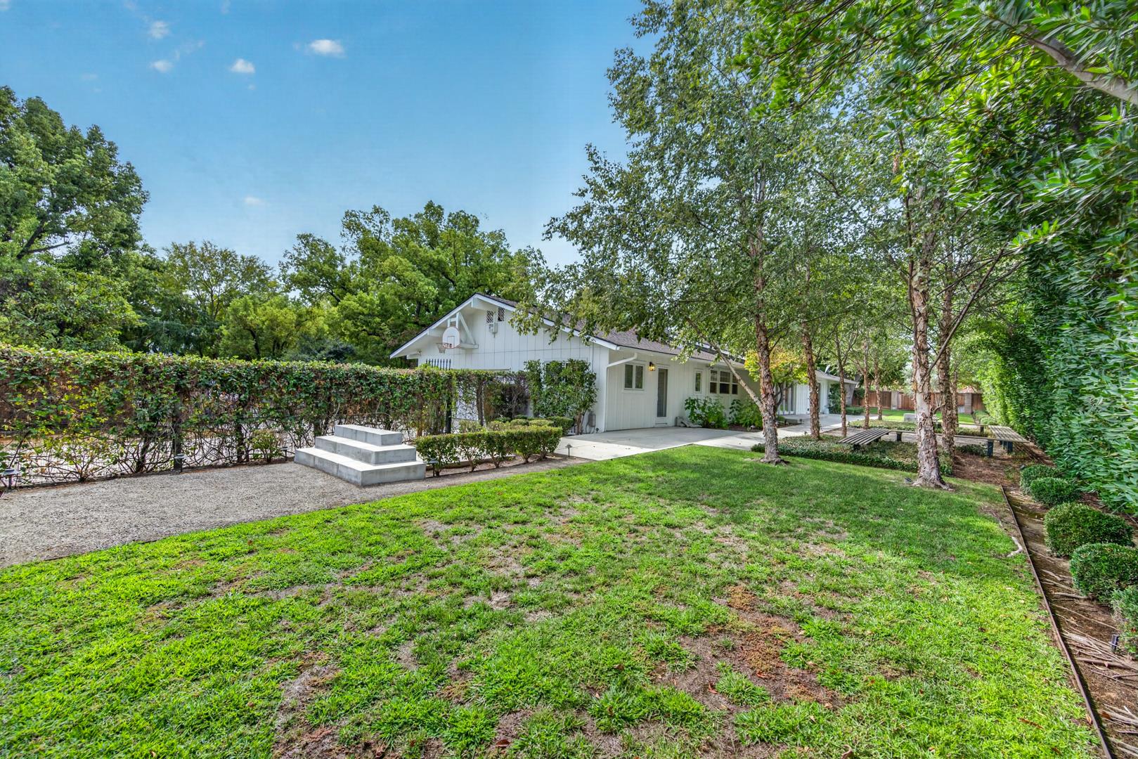 505 E Swift Ave, photo 77