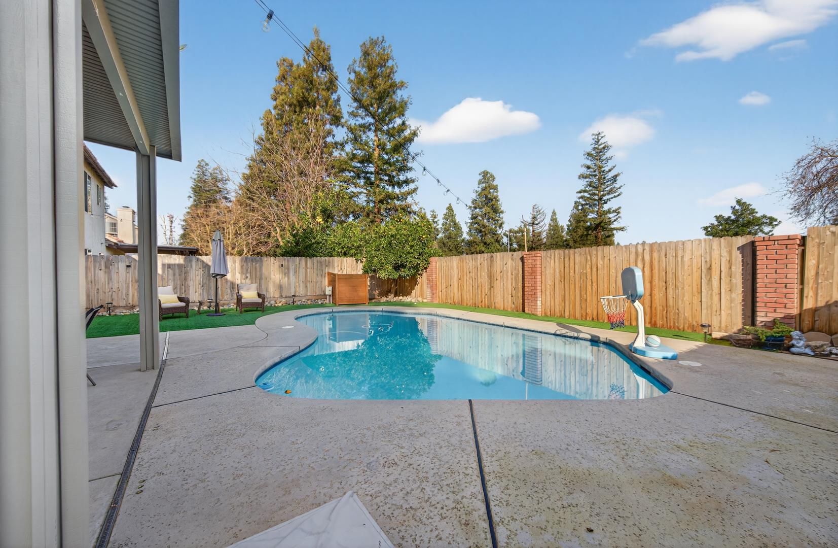8416 N Sharon Ave, photo 47