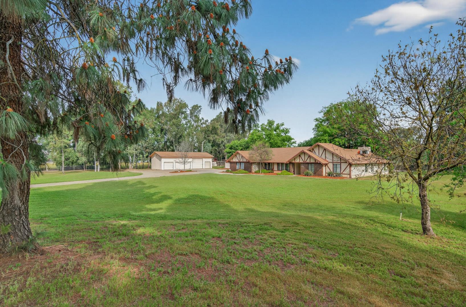 11640 E Sierra Ave, photo 67