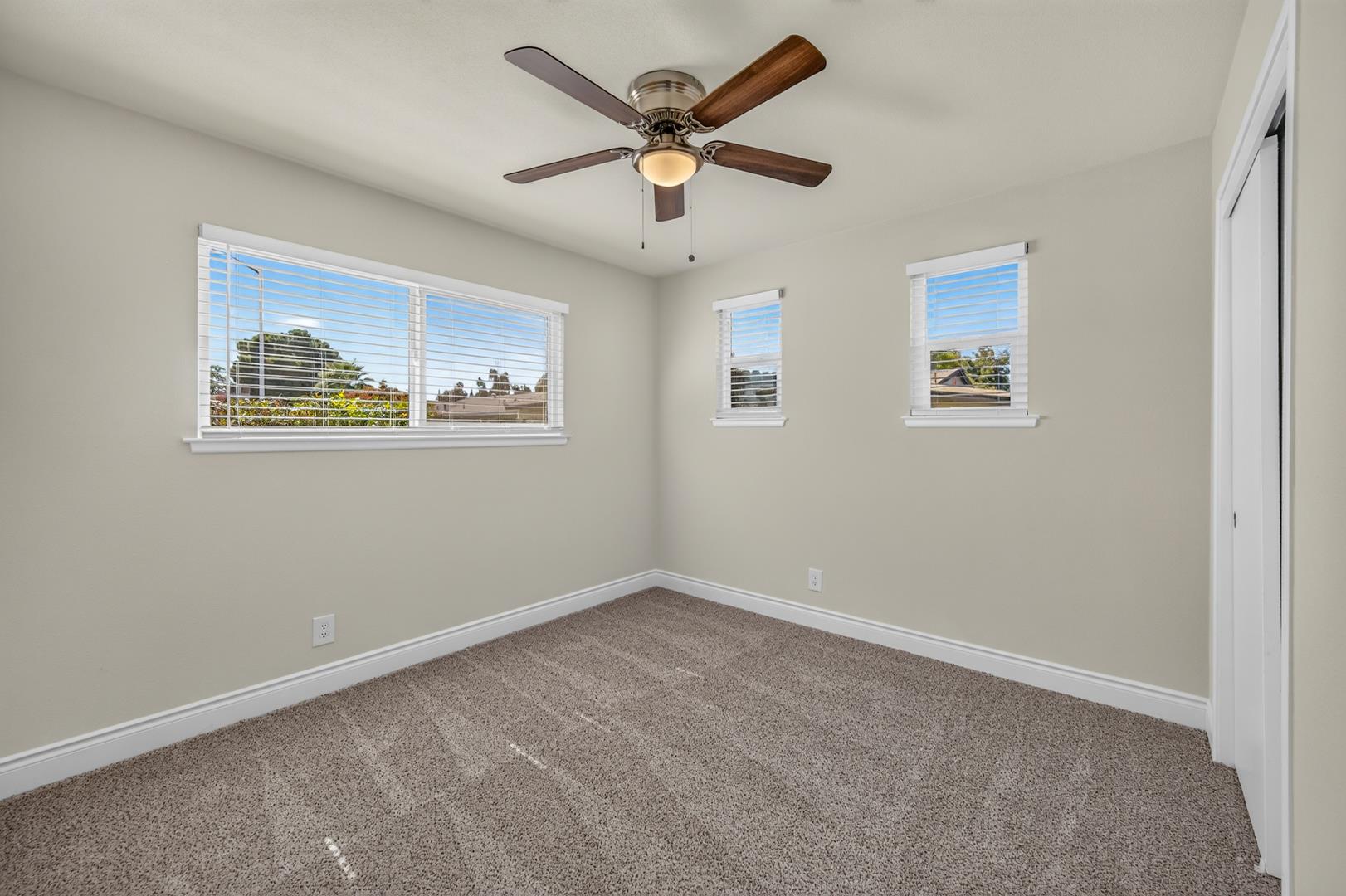 957 W Pico Ave, photo 23