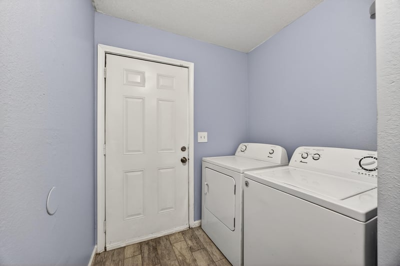 Laundry Room at 3212 Gilmore St, Jacksonville, FL 32205