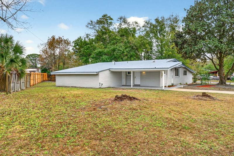 Photo 23 of 4725 Tango Ln W, Jacksonville, FL 32210, photographed by Megapixeler