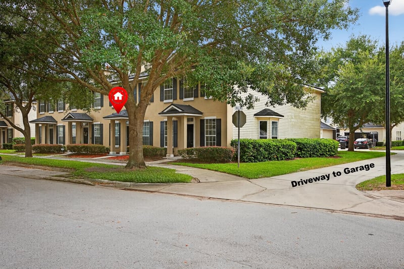 Photo 2 of 322 Pecan Grove Dr, Orange Park, FL 32073, photographed by Megapixeler