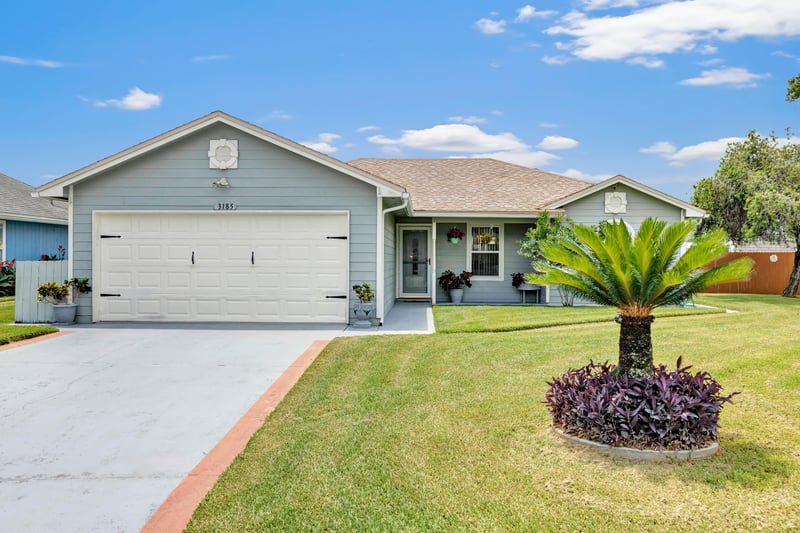 Photo 1 of 3185 Pablo Woods Dr, Jacksonville, FL 32224, photographed by Megapixeler