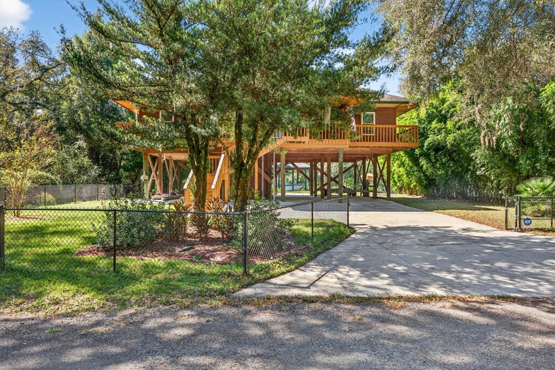 Photo 5 of 2883 Creek St, Middleburg, FL 32068, photographed by Megapixeler