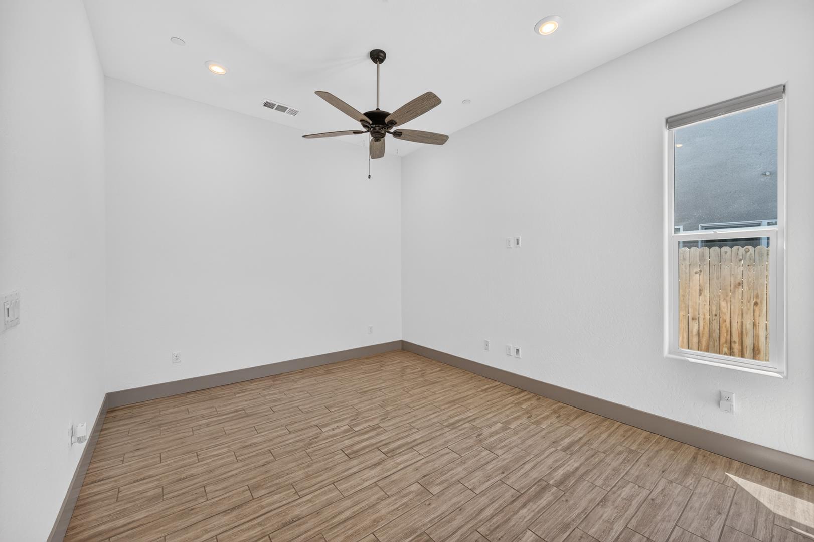 655 Huntington Ave, photo 43