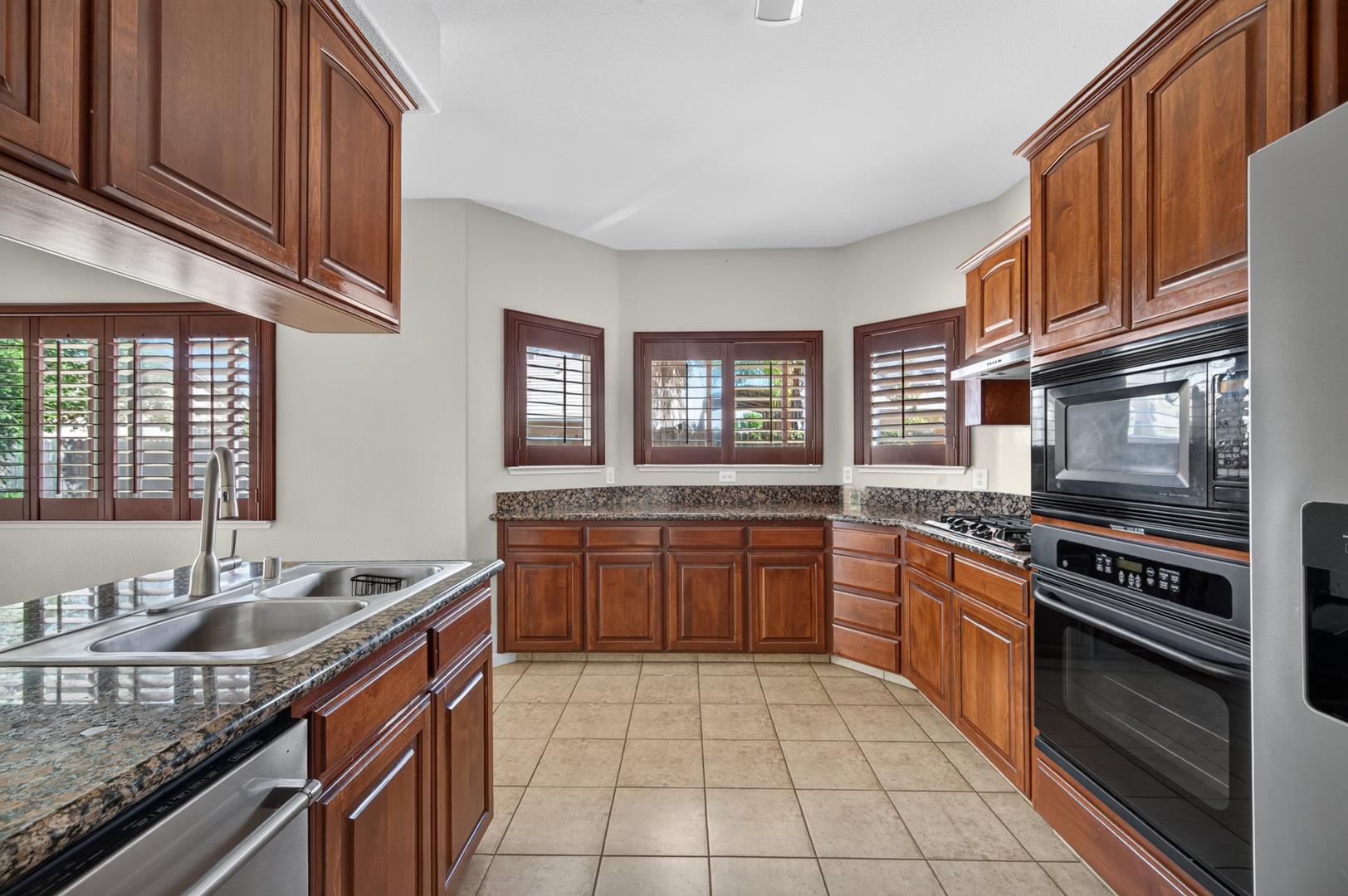 1114 E Oakmont Ave, photo 31