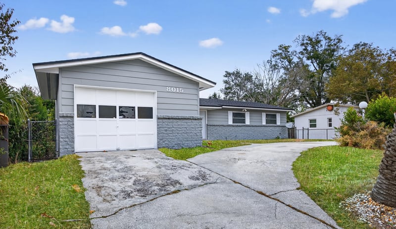 Photo 1 of 8015 Jaguar Dr, Jacksonville, FL 32244, photographed by Megapixeler