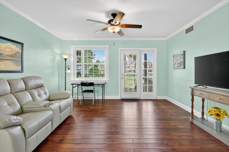 Photo 13 of 1568 Palm Ave, Jacksonville, FL 32207, photographed by Megapixeler