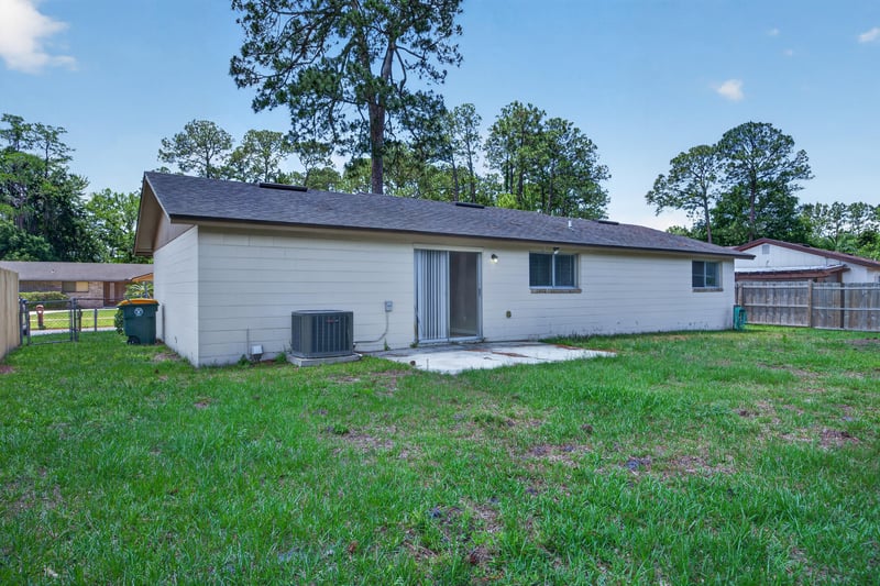 Photo 21 of 4177 Timberlake Dr E, Jacksonville, FL 32257, photographed by Megapixeler
