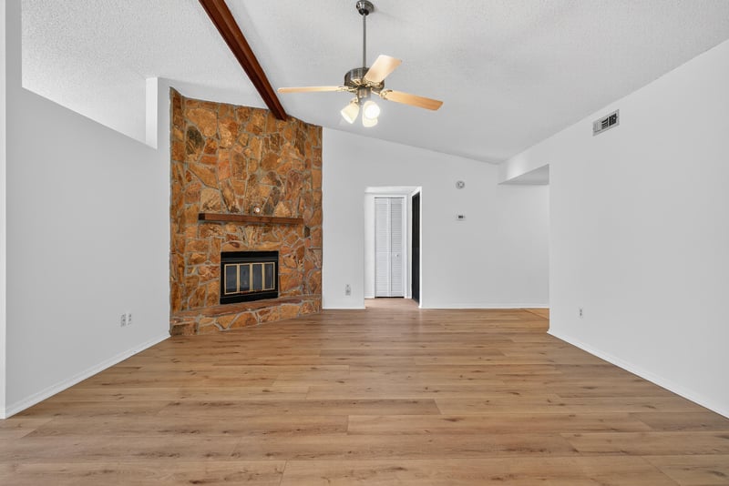 Photo 10 of 603 Benjamin Harrison St, Orange Park, FL 32073, photographed by Megapixeler