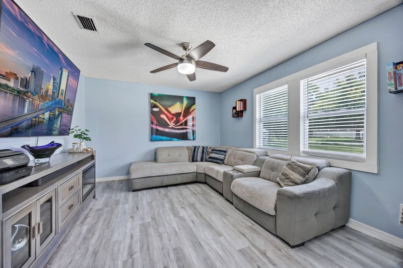 Photo 12 of 2980 Oak Rd, Orange Park, FL 32065, photographed by Megapixeler
