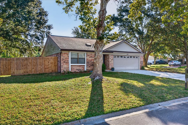 Photo 4 of 603 Benjamin Harrison St, Orange Park, FL 32073, photographed by Megapixeler