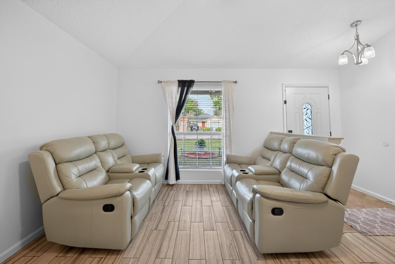 Photo 8 of 4405 Charles Bennett Dr, Jacksonville, FL 32225, photographed by Megapixeler