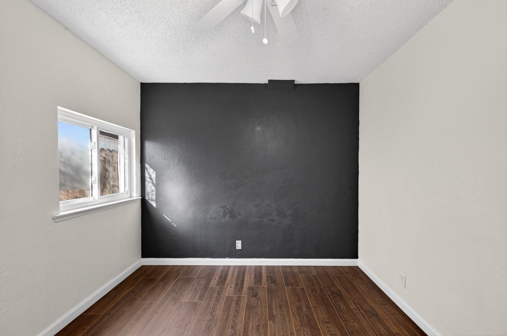 1524 W Fountain Way, photo 13