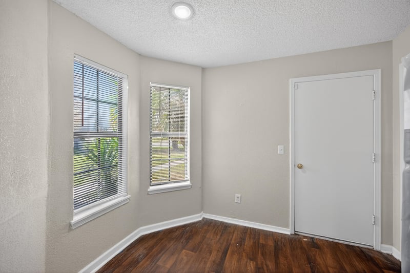 Breakfast Nook at 13142 Annandale Dr S, Jacksonville, FL 32225
