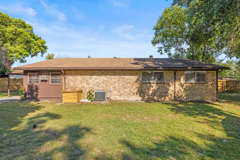 Photo 31 of 2517 Feit Ct, Orange Park, FL 32065, photographed by Megapixeler