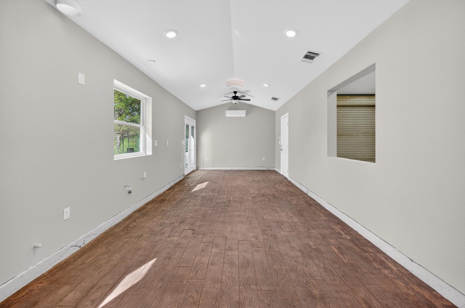 30919 Auberry Rd, photo 91