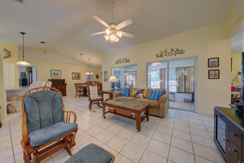 Photo 7 of 4070 Red Pine Ln, St. Augustine, FL 32086, photographed by Megapixeler