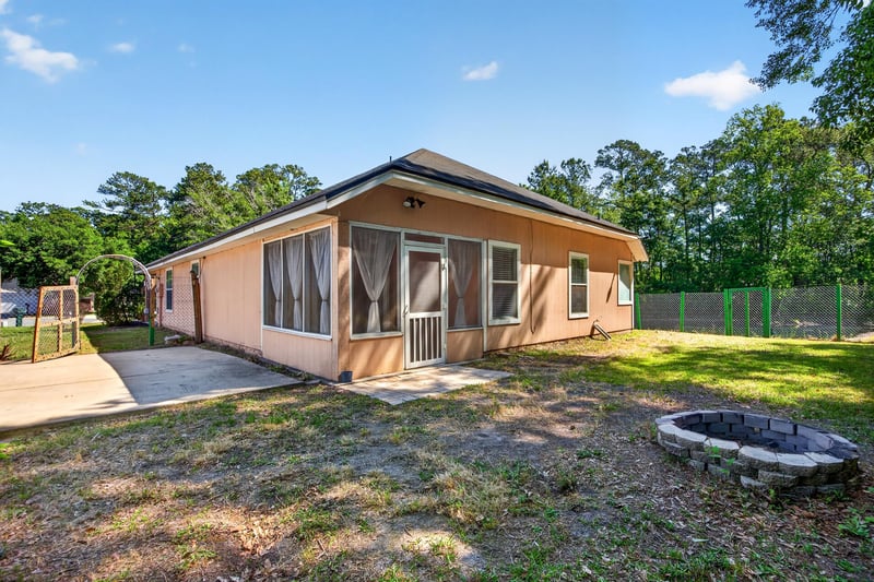 Photo 32 of 10908 Acorn Park Ct, Jacksonville, FL 32218, photographed by Megapixeler