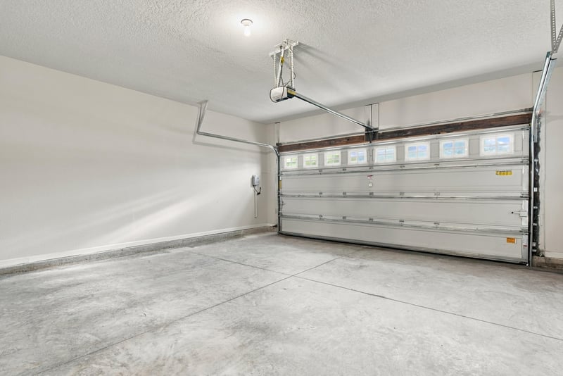 Laundry room with washer and dryer at 7088 Mahogany Run Dr, Jacksonville, FL 32244