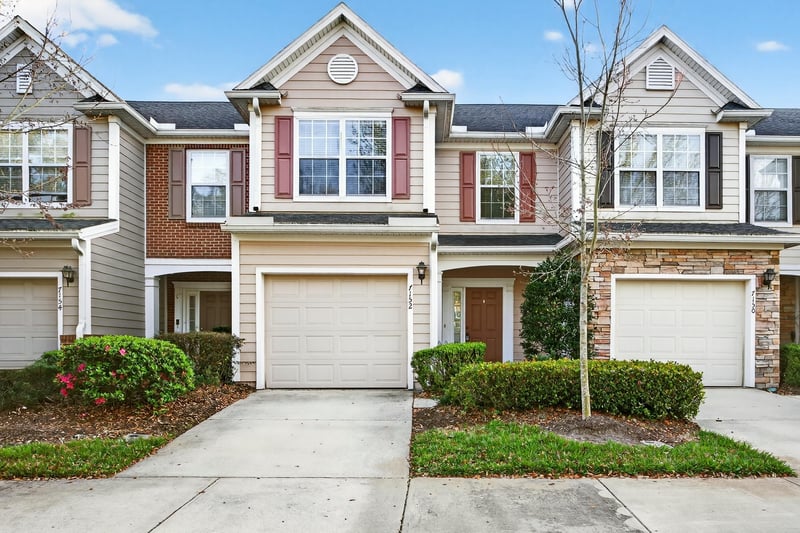 Photo 2 of 7152 Stonelion Cir, Jacksonville, FL 32256, photographed by Megapixeler