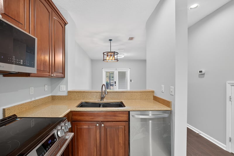 Photo 16 of 1472 Pitney Cir, Jacksonville, FL 32225, photographed by Megapixeler