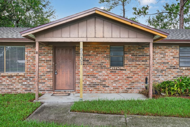 Entrance at 9937 Moss Side Ln, Jacksonville, FL 32257