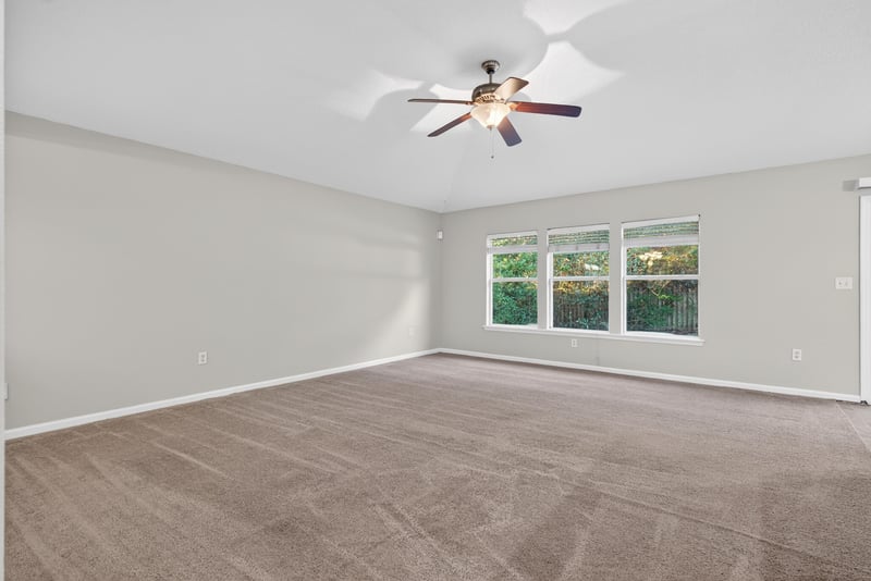 Family Room at 75277 Ravenwood Dr, Yulee, FL 32097