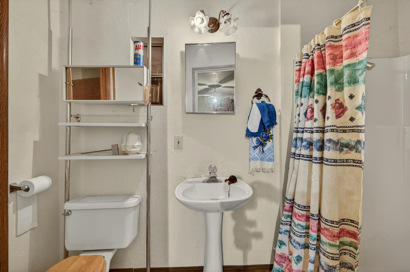 435 N Alta Ave, photo 38