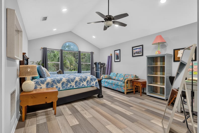 Bedroom with vaulted ceiling and ceiling fan at 2304 Spring Hill Ct, Orange Park, FL