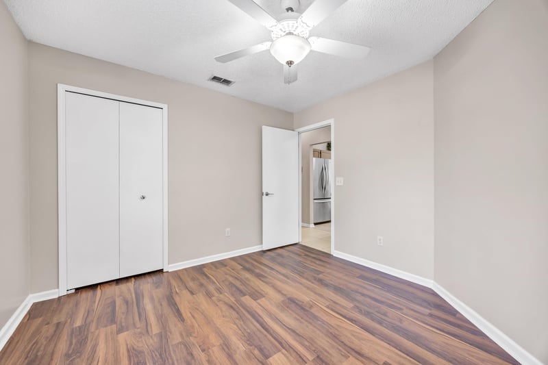 Photo 27 of 3805 Tallcott Dr, Jacksonville, FL 32246, photographed by Megapixeler
