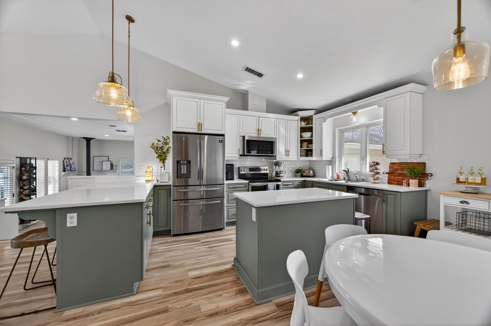 35073 Auberry Rd, photo 17