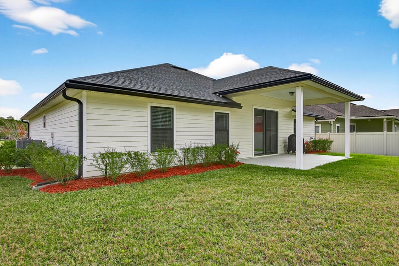 Back Diagonal at 1733 Austin Lk Wy, Middleburg, FL 32068