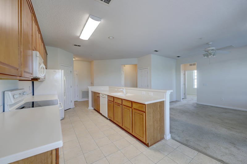 Kitchen at 11251 Campfield Dr unit 1403, Jacksonville, FL 32256