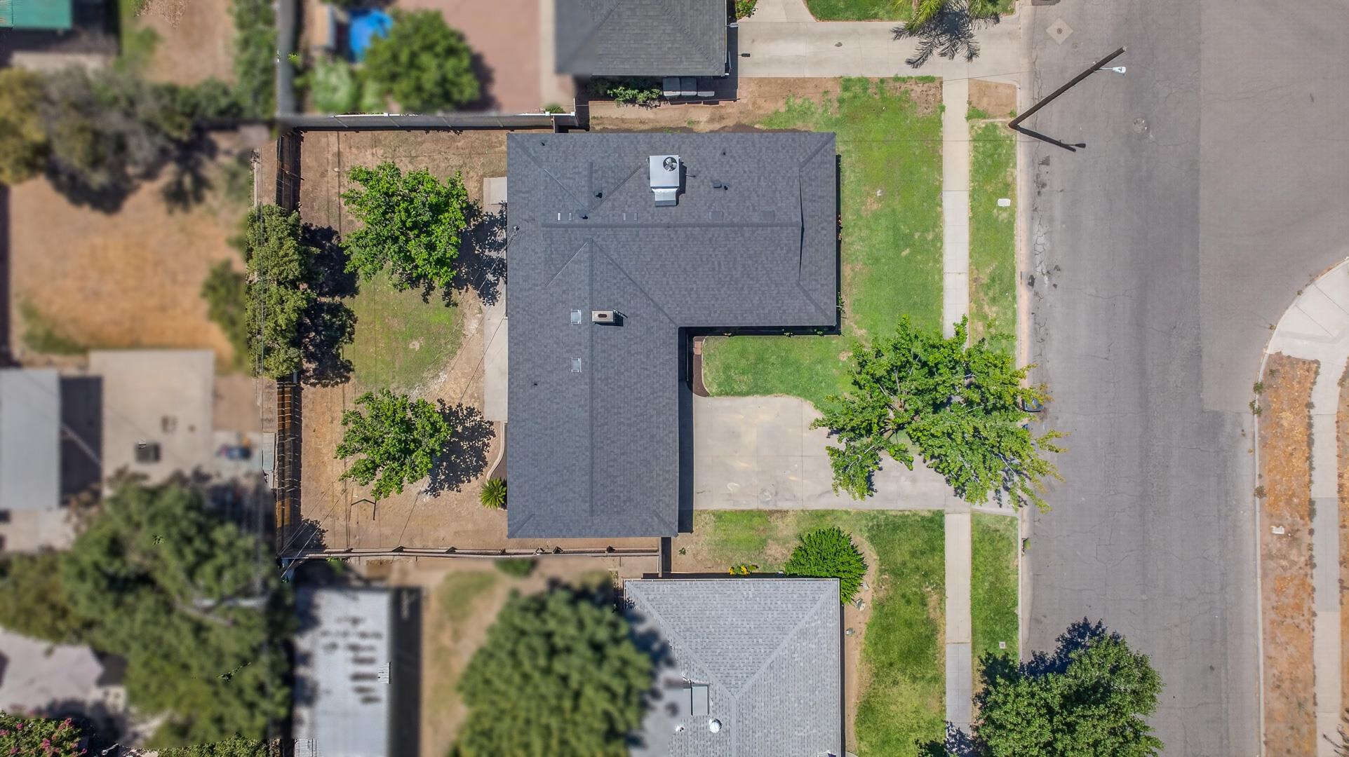 2302 E Fedora Ave, photo 13