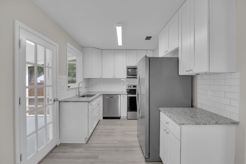Photo 10 of 1641 Charon Rd, Jacksonville, FL 32205, photographed by Megapixeler