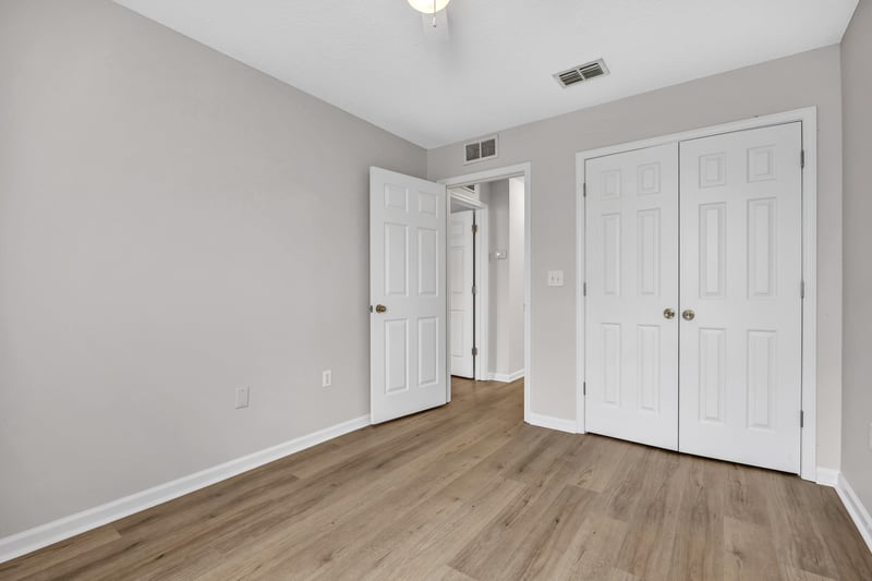Photo 14 of 8345 Oden Ave, Jacksonville, FL 32216, photographed by Megapixeler