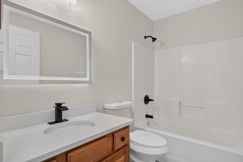 Bathroom with tub-shower combo at 224 Pine Arbor Cir, St. Augustine, FL 32084