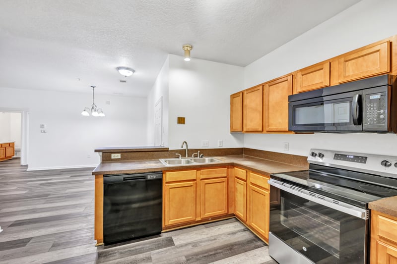 Photo 16 of 3641 Kirkpatrick Cir, Jacksonville, FL 32210, photographed by Megapixeler