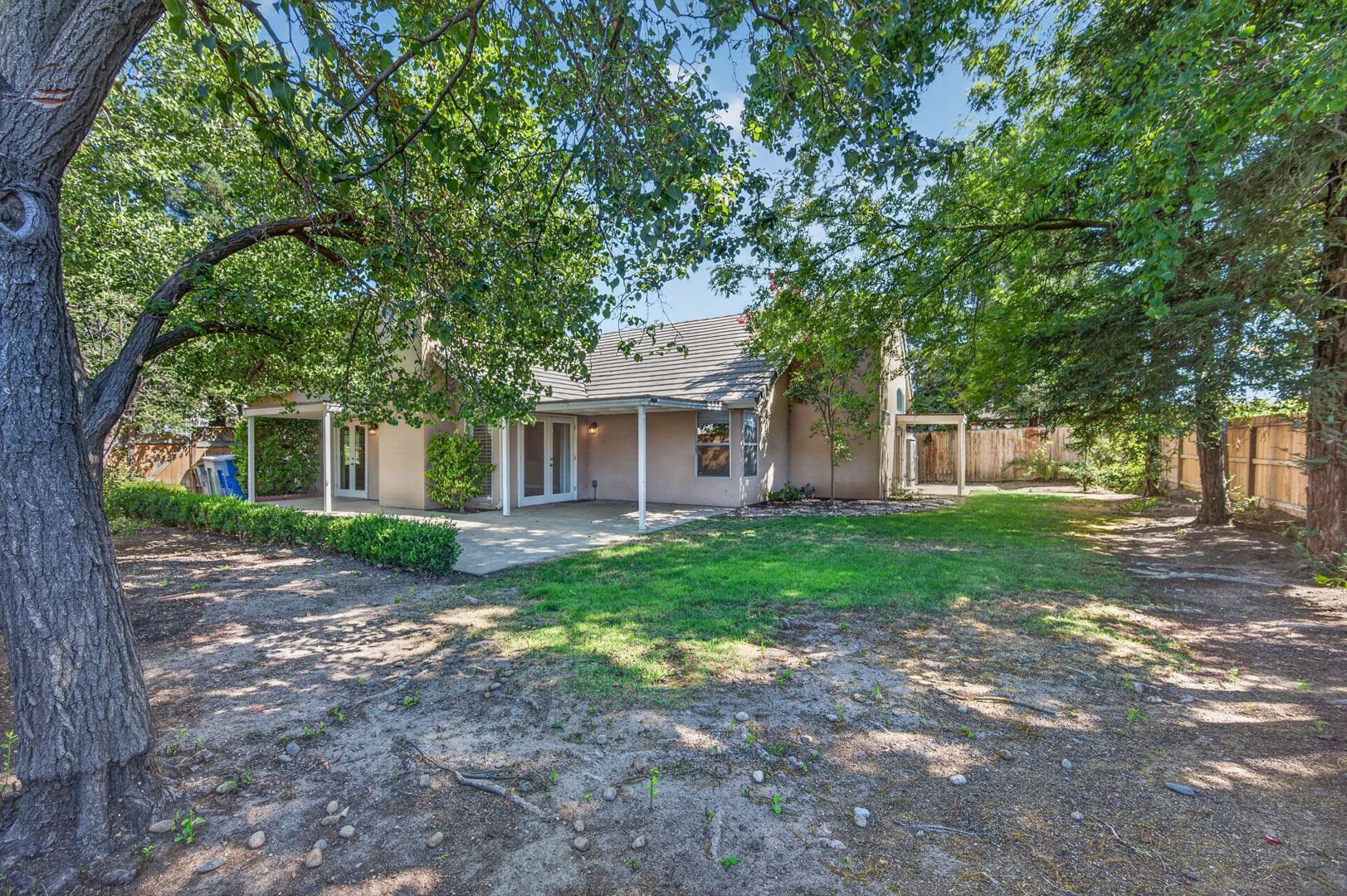 1327 E La France Dr, photo 50