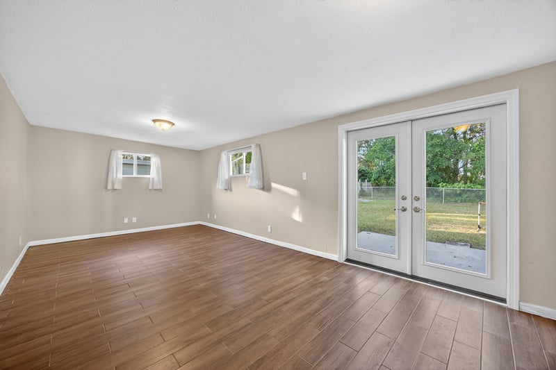 Photo 31 of 409 Parkwood Dr, Orange Park, FL 32073, photographed by Megapixeler