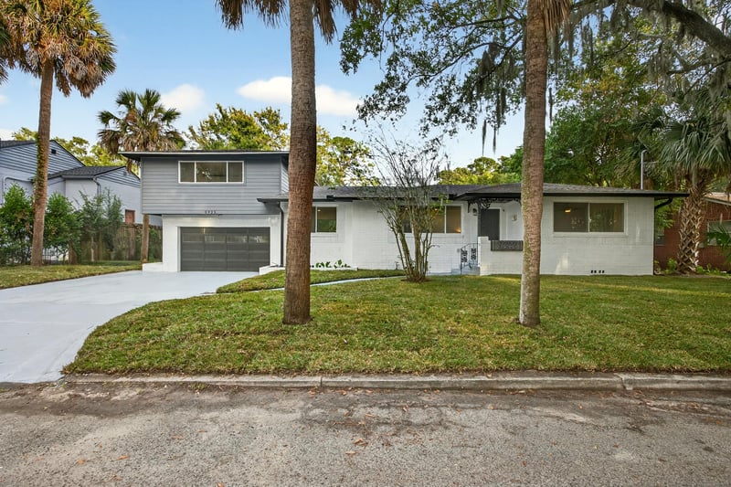 Photo 4 of 2925 Bethel Ct, Jacksonville, FL 32207, photographed by Megapixeler