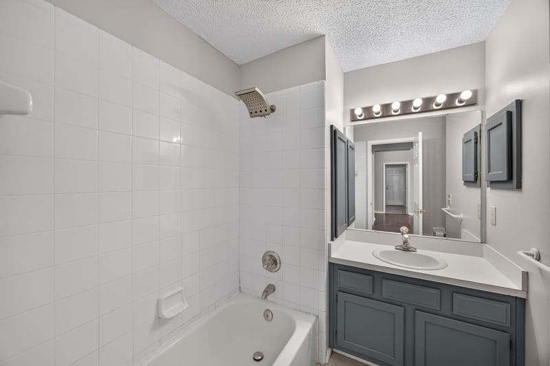 Bathroom with tub and shower at 11828 Heather Grove Ln, Jacksonville, FL