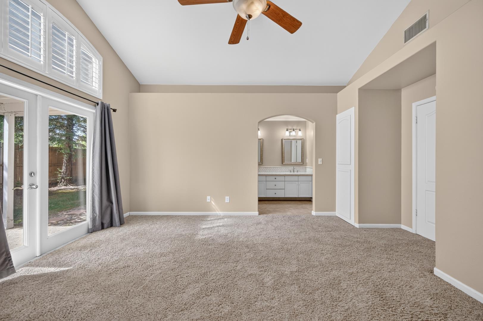 1327 E La France Dr, photo 40