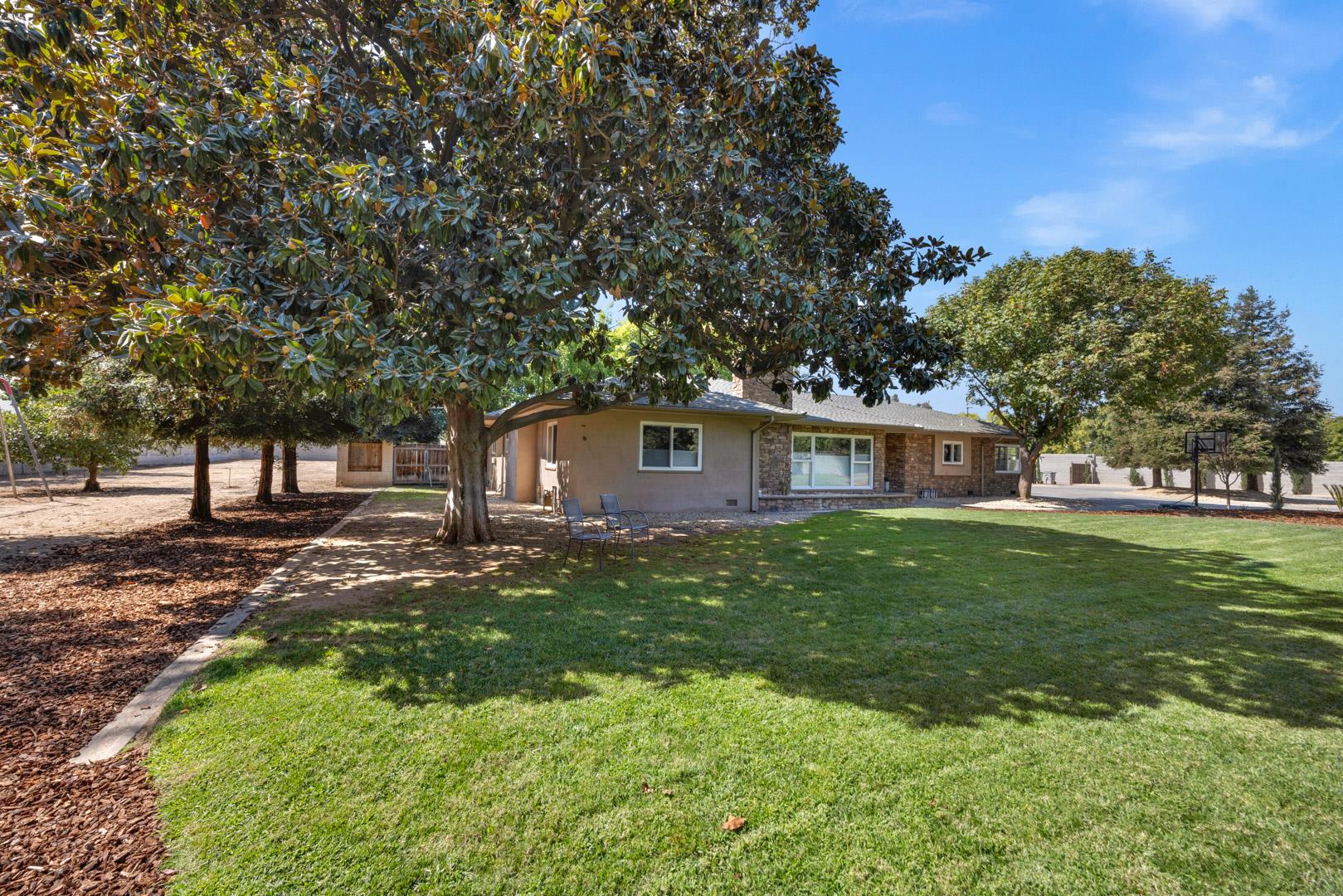 4481 N Palm Ave, photo 53